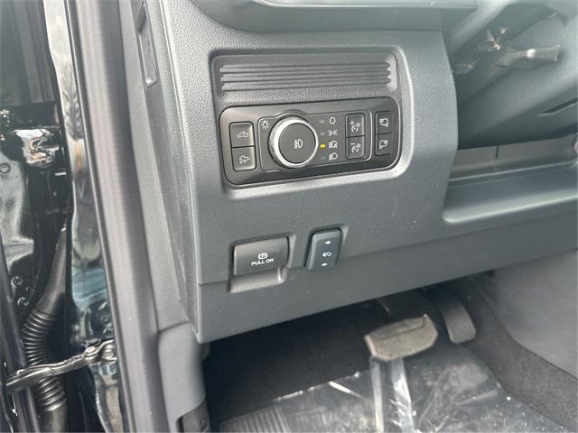 new 2025 Ford F-350 car, priced at $80,900