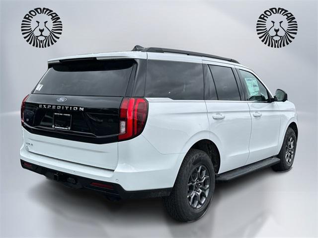 new 2025 Ford Expedition car, priced at $67,940