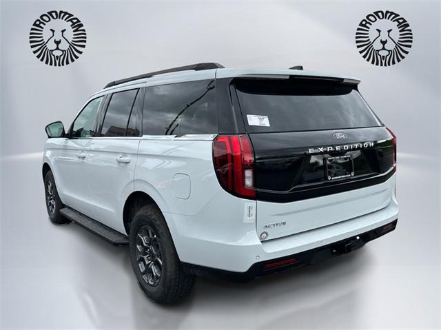 new 2025 Ford Expedition car, priced at $67,940