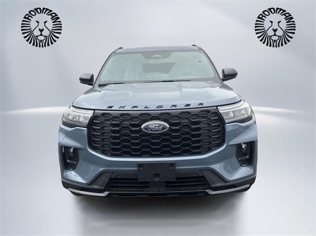 new 2025 Ford Explorer car, priced at $50,044