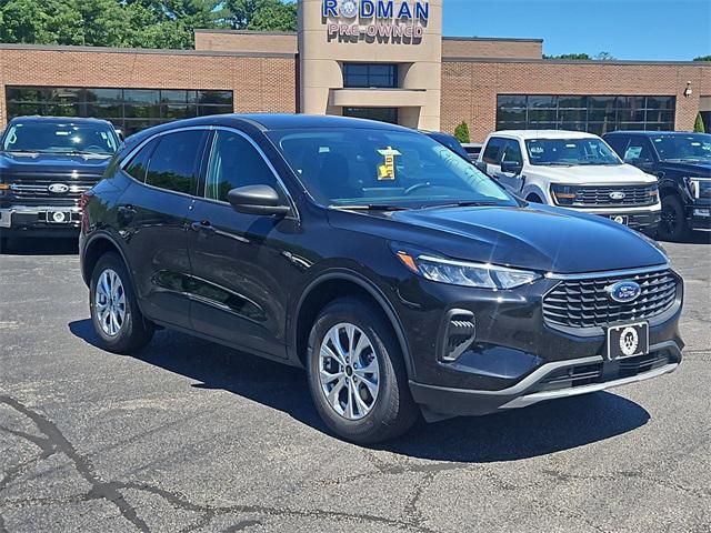 new 2024 Ford Escape car, priced at $32,045