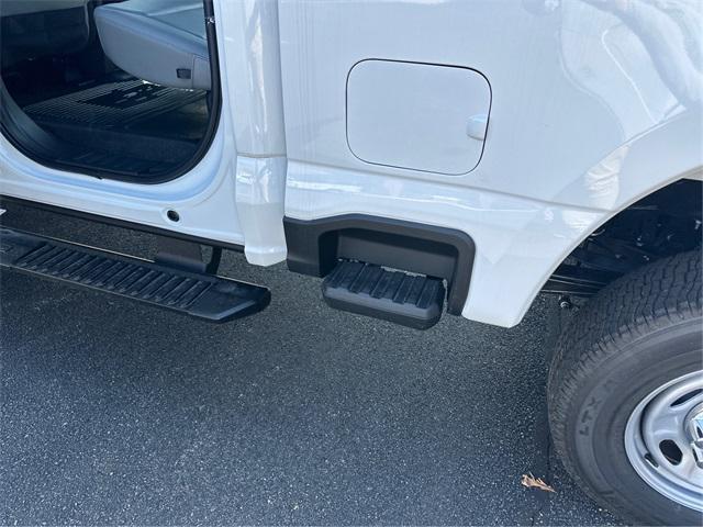new 2024 Ford F-250 car, priced at $49,135