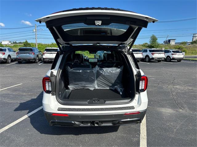 new 2025 Ford Explorer car, priced at $50,942