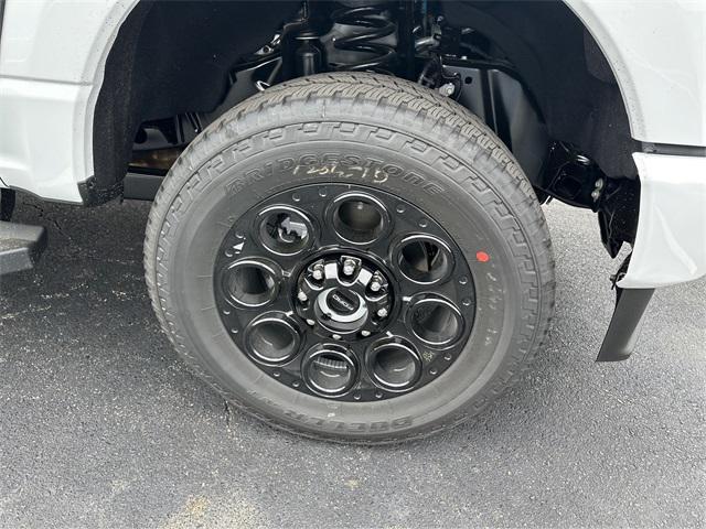 new 2025 Ford F-250 car, priced at $74,910