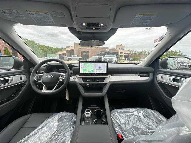 new 2025 Ford Explorer car, priced at $45,712