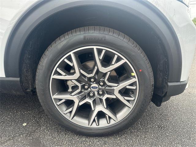 new 2025 Ford Explorer car, priced at $56,273