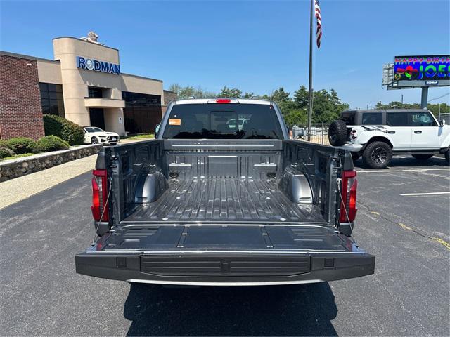 new 2025 Ford F-150 car, priced at $62,370