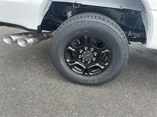 new 2025 Ford F-250 car, priced at $64,555