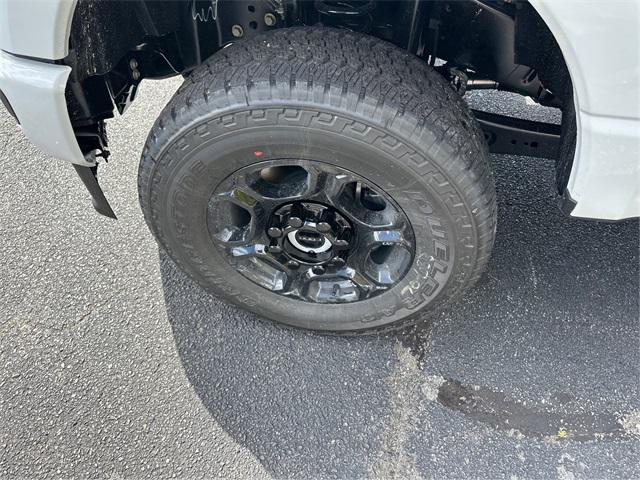 new 2025 Ford F-250 car, priced at $51,930