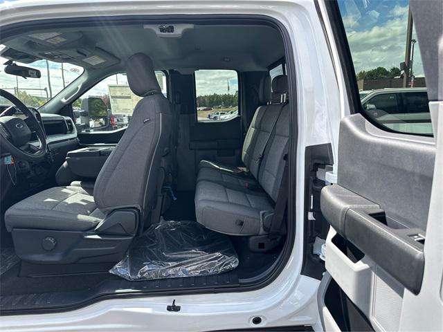 new 2025 Ford F-250 car, priced at $51,930