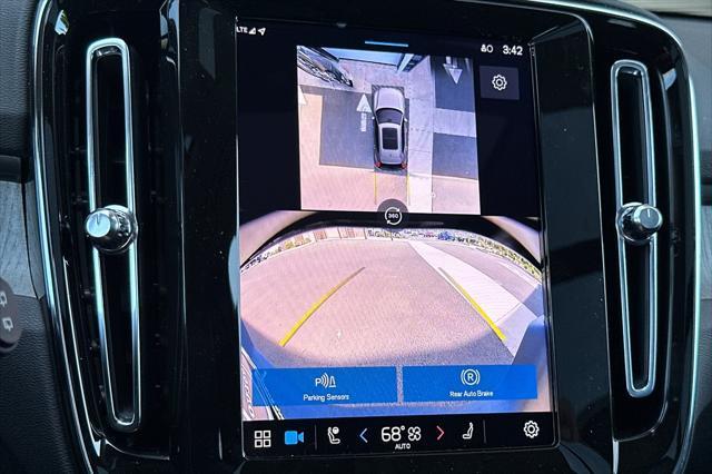 new 2025 Volvo XC40 car, priced at $48,335