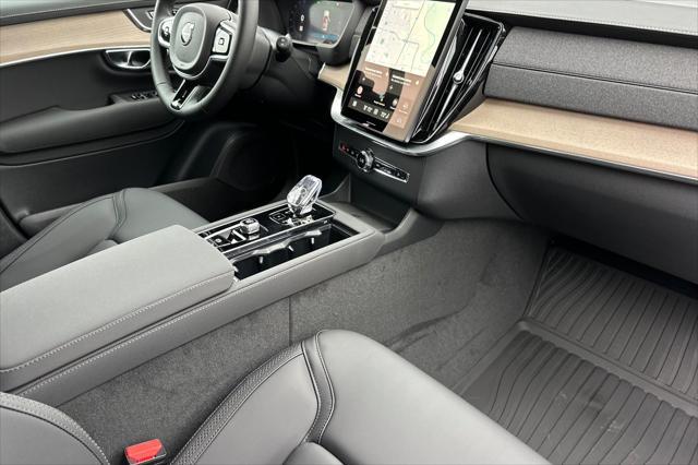 new 2025 Volvo XC90 car