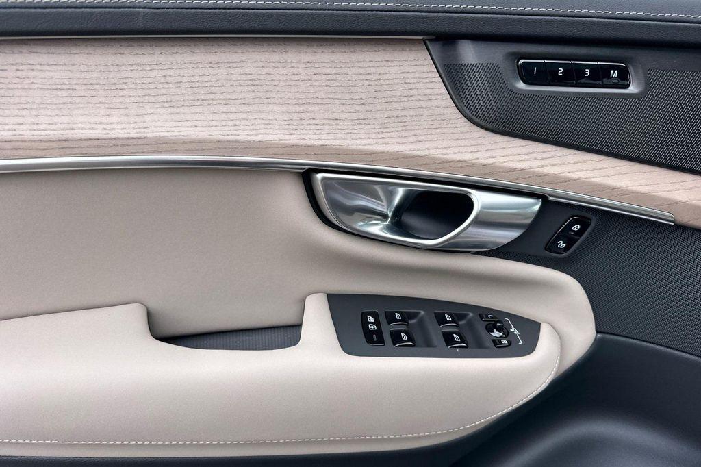 new 2026 Volvo XC90 car, priced at $68,825