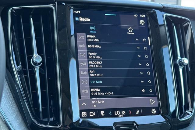 new 2025 Volvo XC60 car, priced at $60,660
