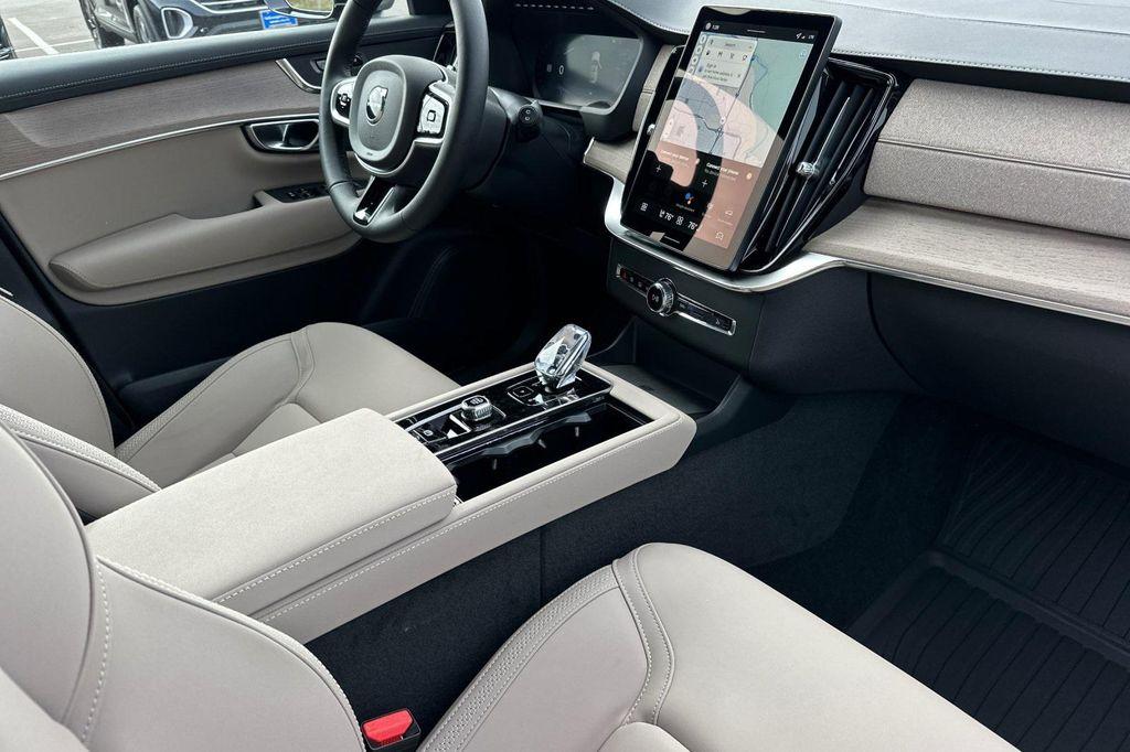 new 2026 Volvo XC90 car, priced at $71,015