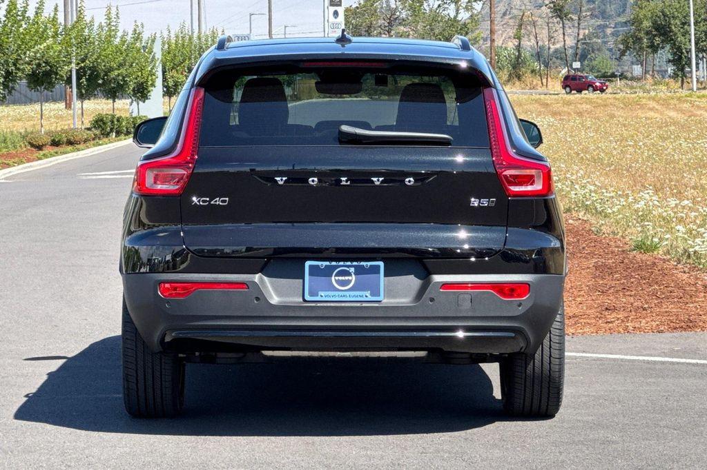new 2025 Volvo XC40 car, priced at $43,335