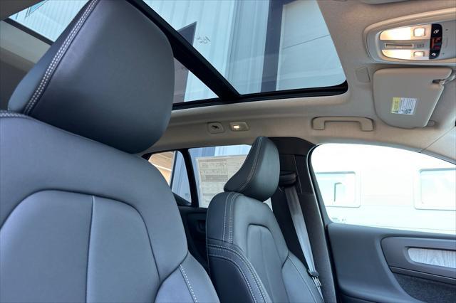 new 2025 Volvo XC40 car, priced at $52,965