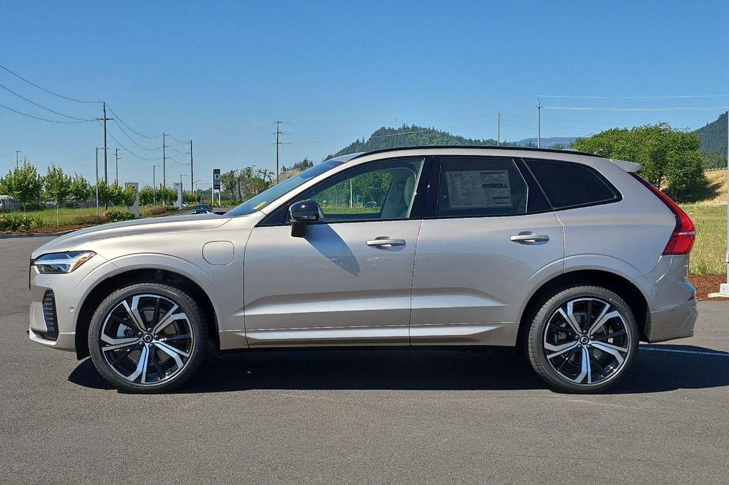 new 2025 Volvo XC60 Plug-In Hybrid car, priced at $71,510