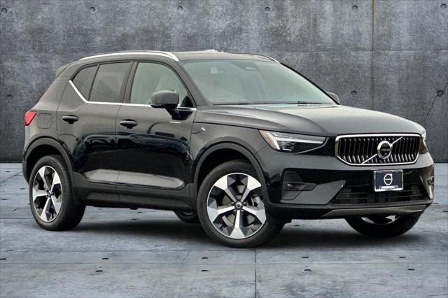 new 2025 Volvo XC40 car, priced at $48,315