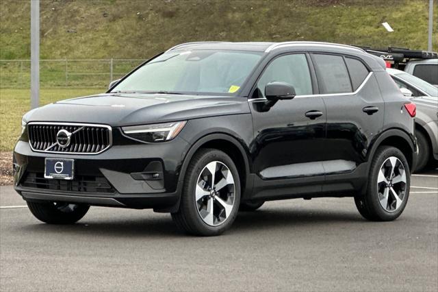 new 2025 Volvo XC40 car, priced at $48,315