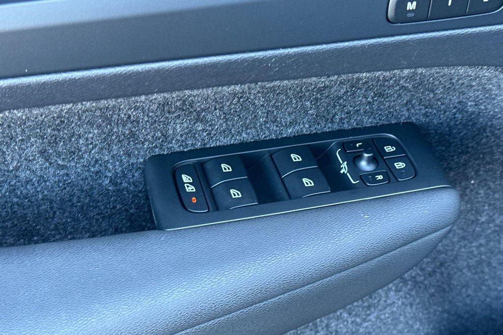 used 2023 Volvo XC40 Recharge Pure Electric car, priced at $34,260