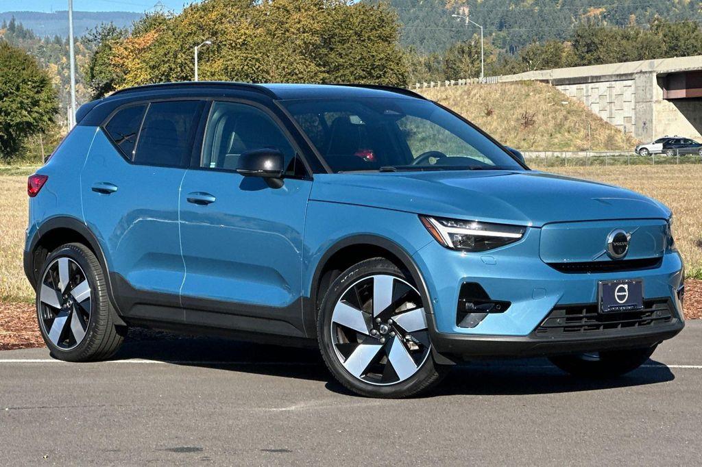 used 2023 Volvo XC40 Recharge Pure Electric car, priced at $34,260