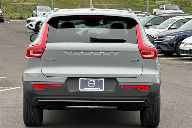 new 2025 Volvo XC40 car, priced at $48,315