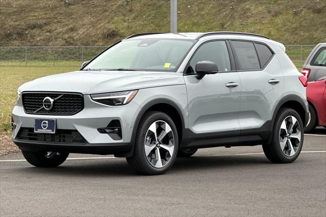 new 2025 Volvo XC40 car, priced at $48,315