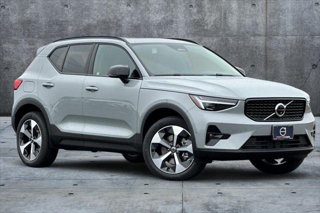 new 2025 Volvo XC40 car, priced at $48,315