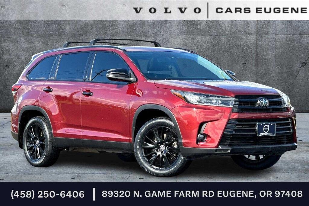 used 2019 Toyota Highlander car, priced at $31,872