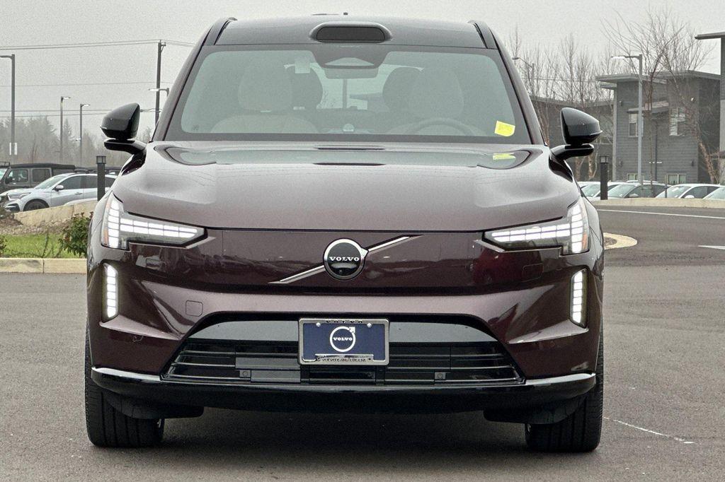 new 2025 Volvo EX90 car, priced at $86,140