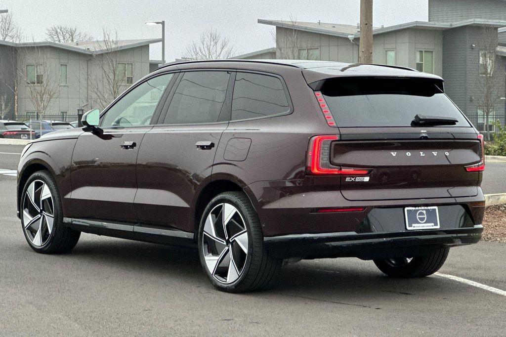 new 2025 Volvo EX90 car, priced at $86,140
