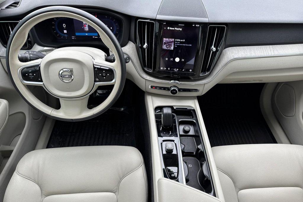 used 2023 Volvo XC60 car