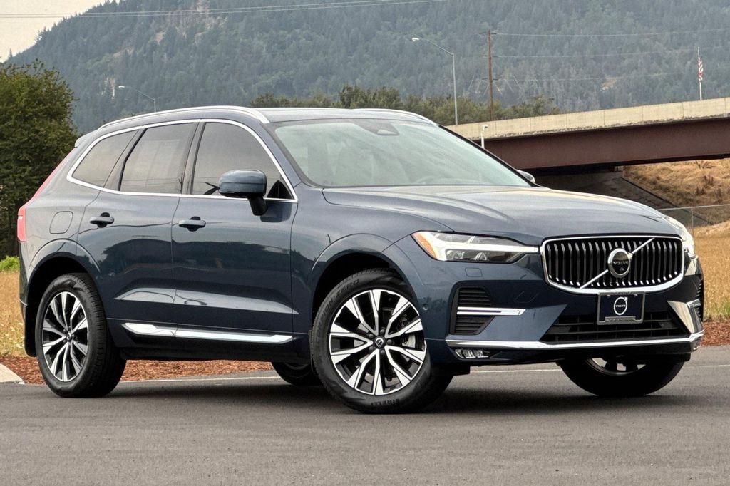 used 2023 Volvo XC60 car
