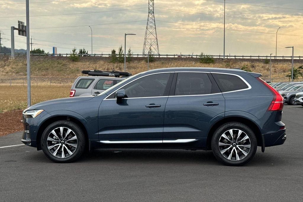 used 2023 Volvo XC60 car