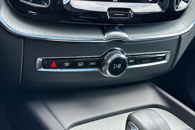 new 2025 Volvo XC60 Plug-In Hybrid car, priced at $67,450