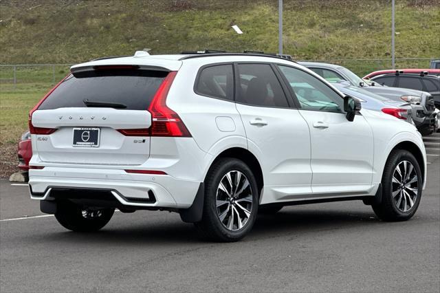 new 2025 Volvo XC60 car, priced at $54,030