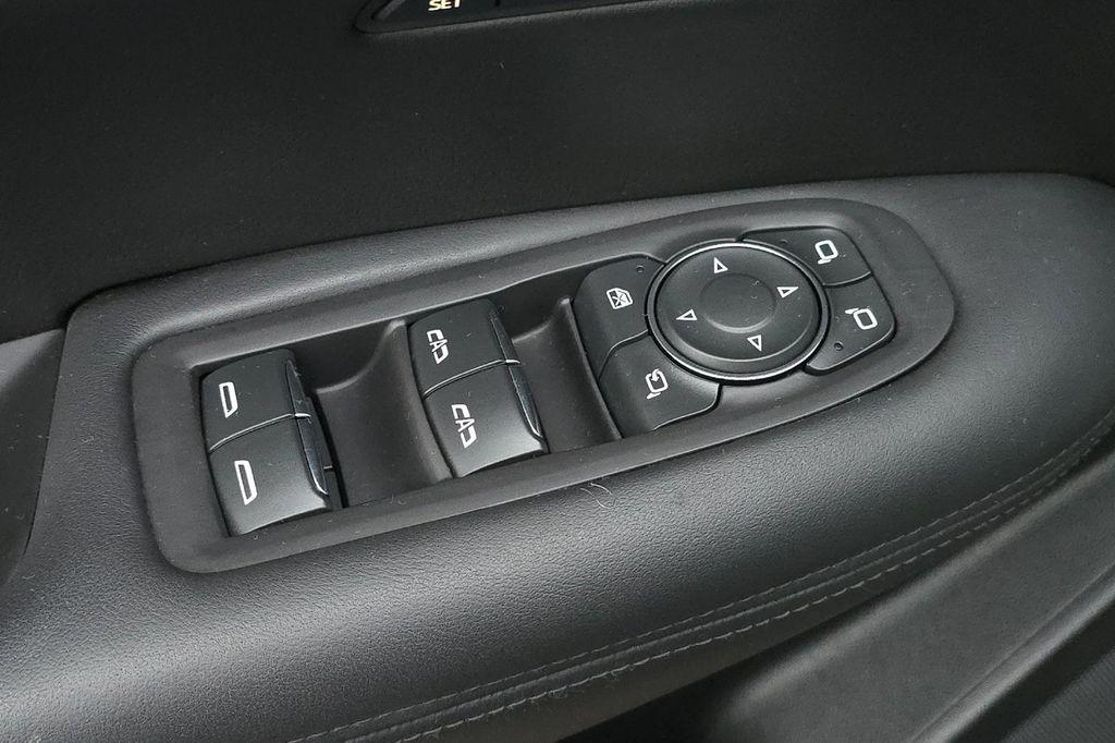 used 2019 Cadillac XT5 car, priced at $28,777