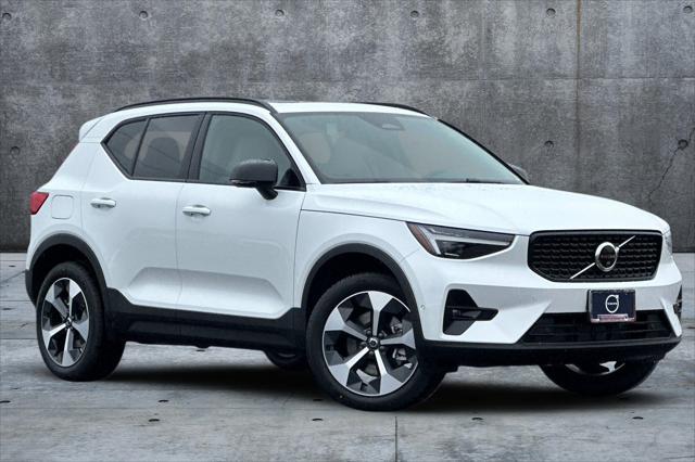 new 2025 Volvo XC40 car, priced at $48,315