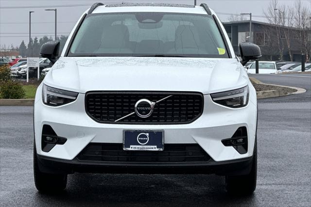 new 2025 Volvo XC40 car, priced at $48,315