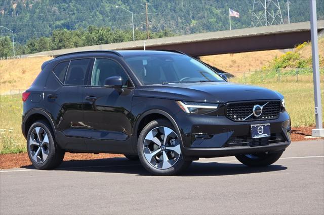 new 2025 Volvo XC40 car, priced at $44,335