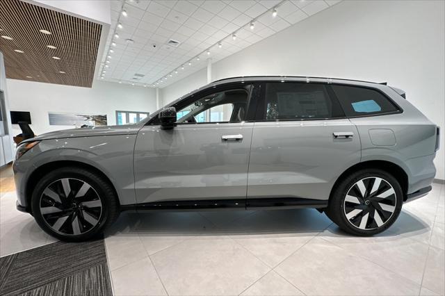 new 2025 Volvo EX90 car, priced at $100,640