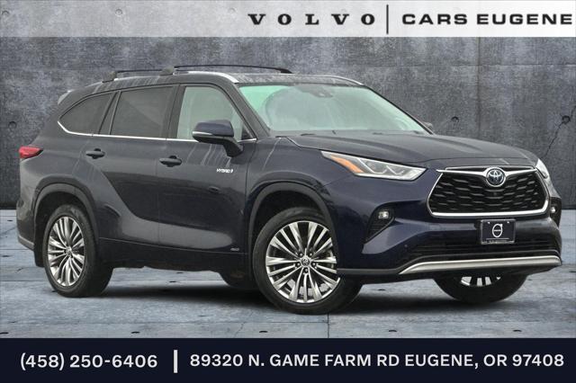 used 2020 Toyota Highlander Hybrid car, priced at $37,995