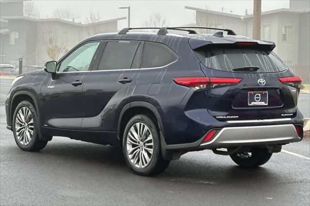 used 2020 Toyota Highlander Hybrid car, priced at $37,995