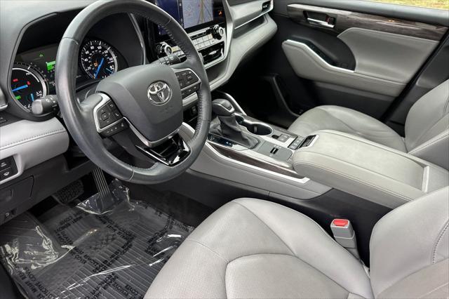 used 2020 Toyota Highlander Hybrid car, priced at $37,995