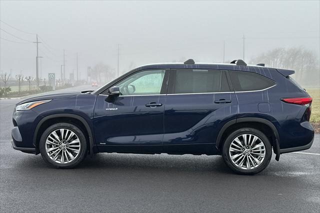 used 2020 Toyota Highlander Hybrid car, priced at $37,995