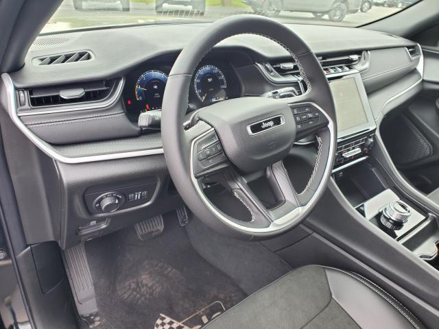 new 2025 Jeep Grand Cherokee car, priced at $44,834