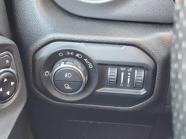 used 2022 Jeep Gladiator car, priced at $36,400