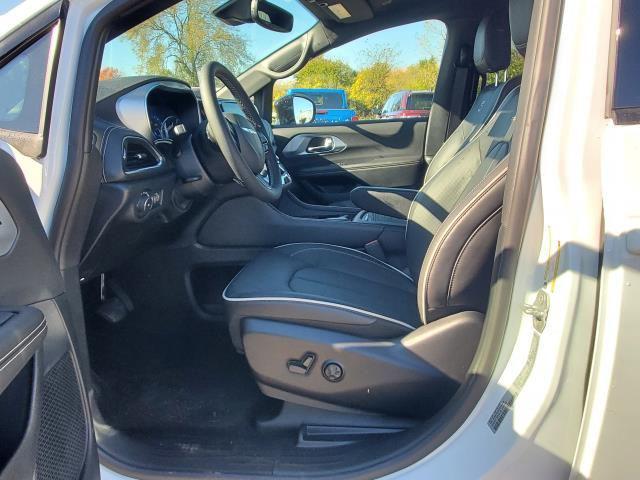 new 2026 Chrysler Pacifica car, priced at $52,003