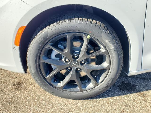 new 2026 Chrysler Pacifica car, priced at $52,003